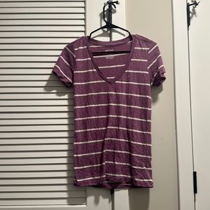 Stripped v-neck t-shirt